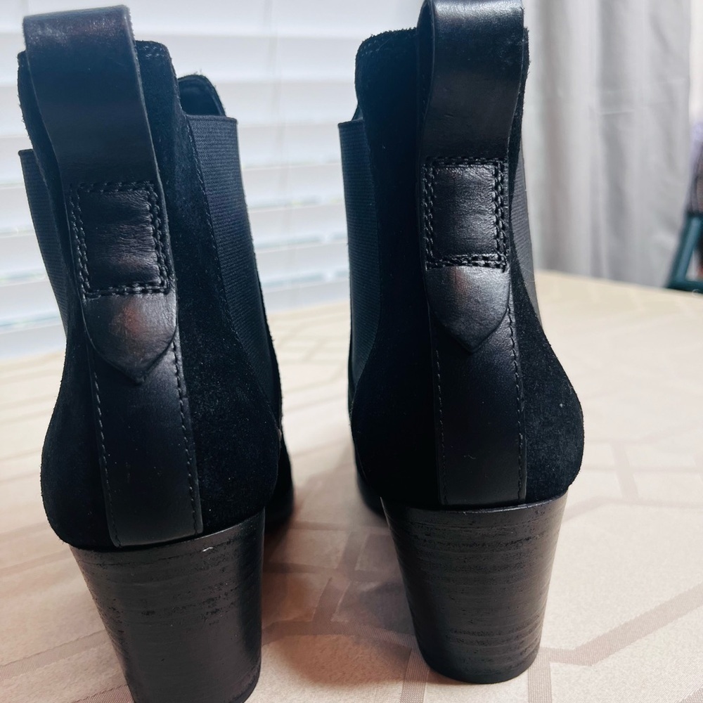 NWOT Rag & Bone Devon Black Suede Leather Bootie Size 37 or Size 7 - Picture 4 of 7